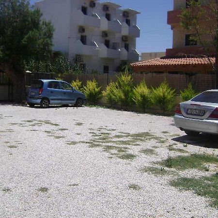 Adonis Beach Hotel Iraklio Eksteriør billede