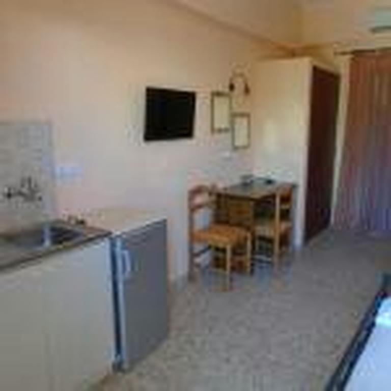 Adonis Beach Hotel Iraklio Eksteriør billede
